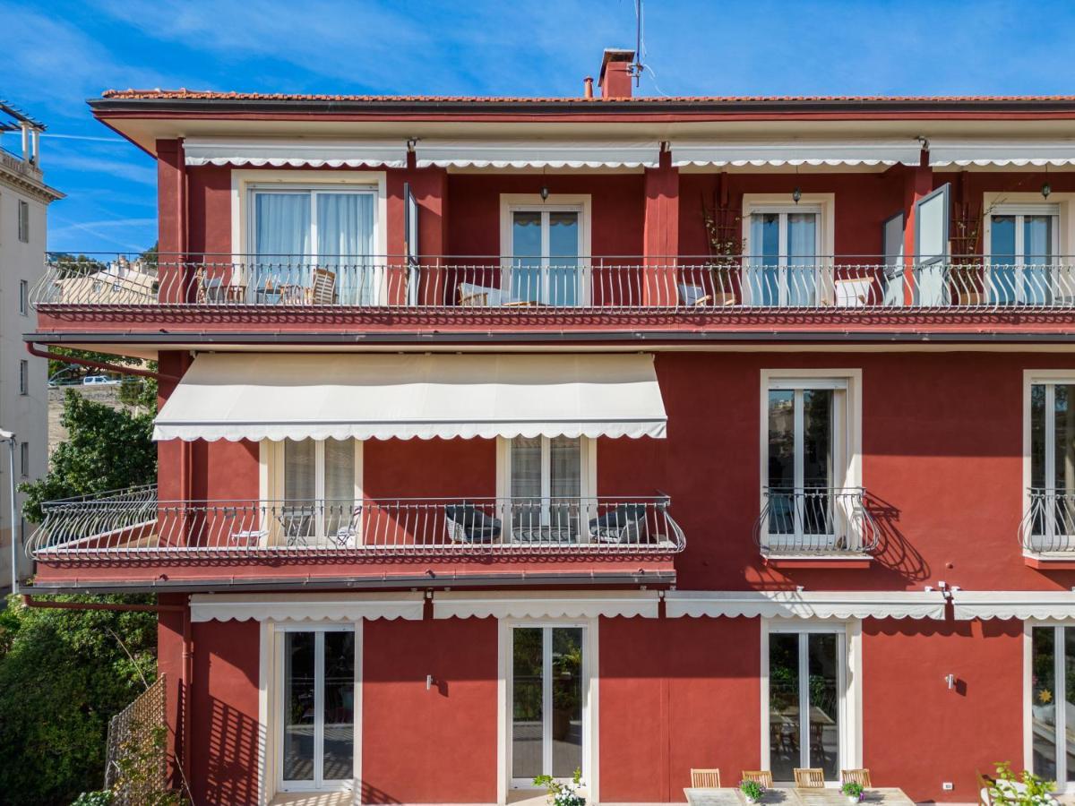 La Fabrique A Poupees - Chambres Et Appartements De Charme Au Coeur De Menton Eksteriør bilde