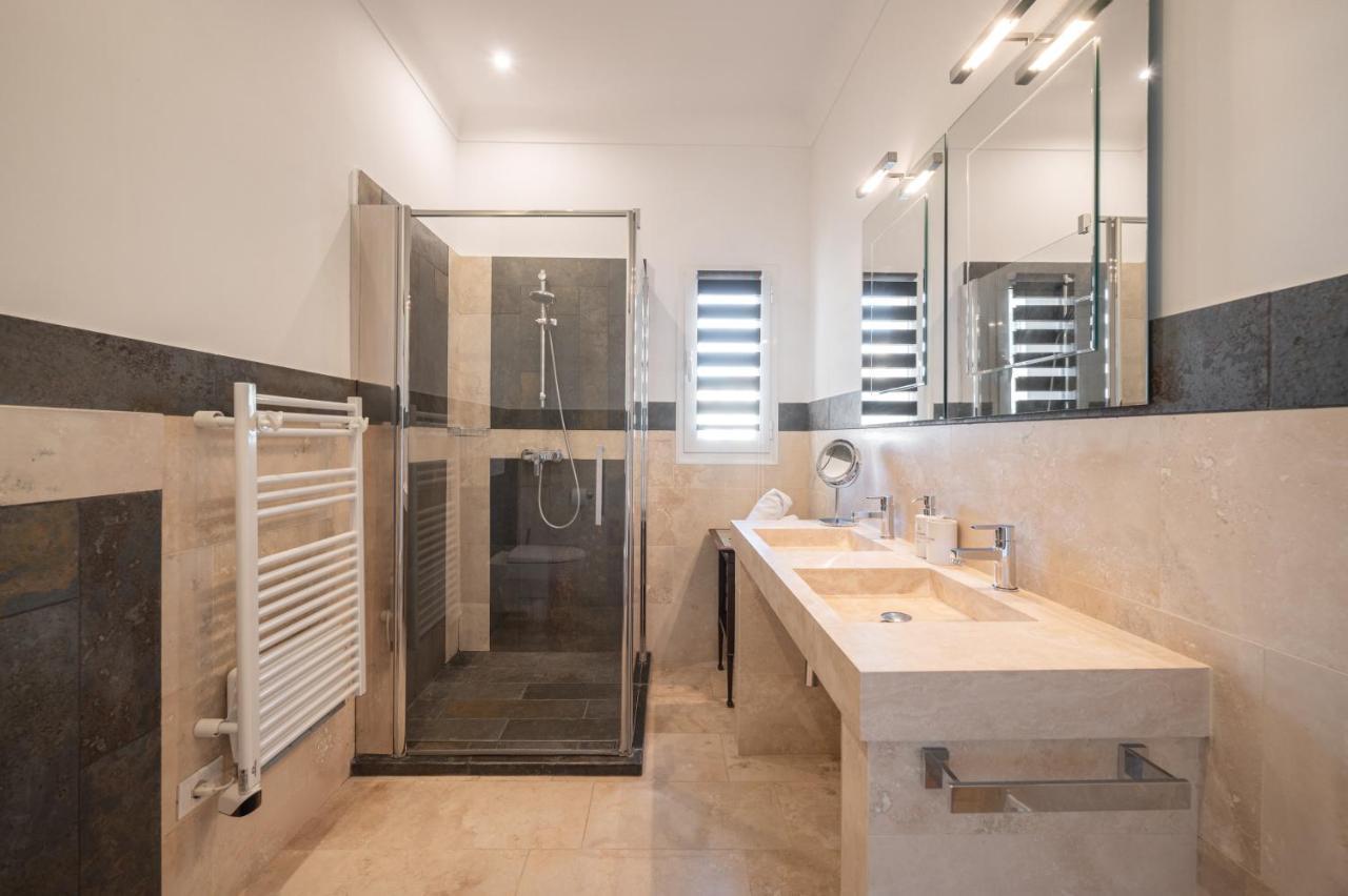 La Fabrique A Poupees - Chambres Et Appartements De Charme Au Coeur De Menton Eksteriør bilde