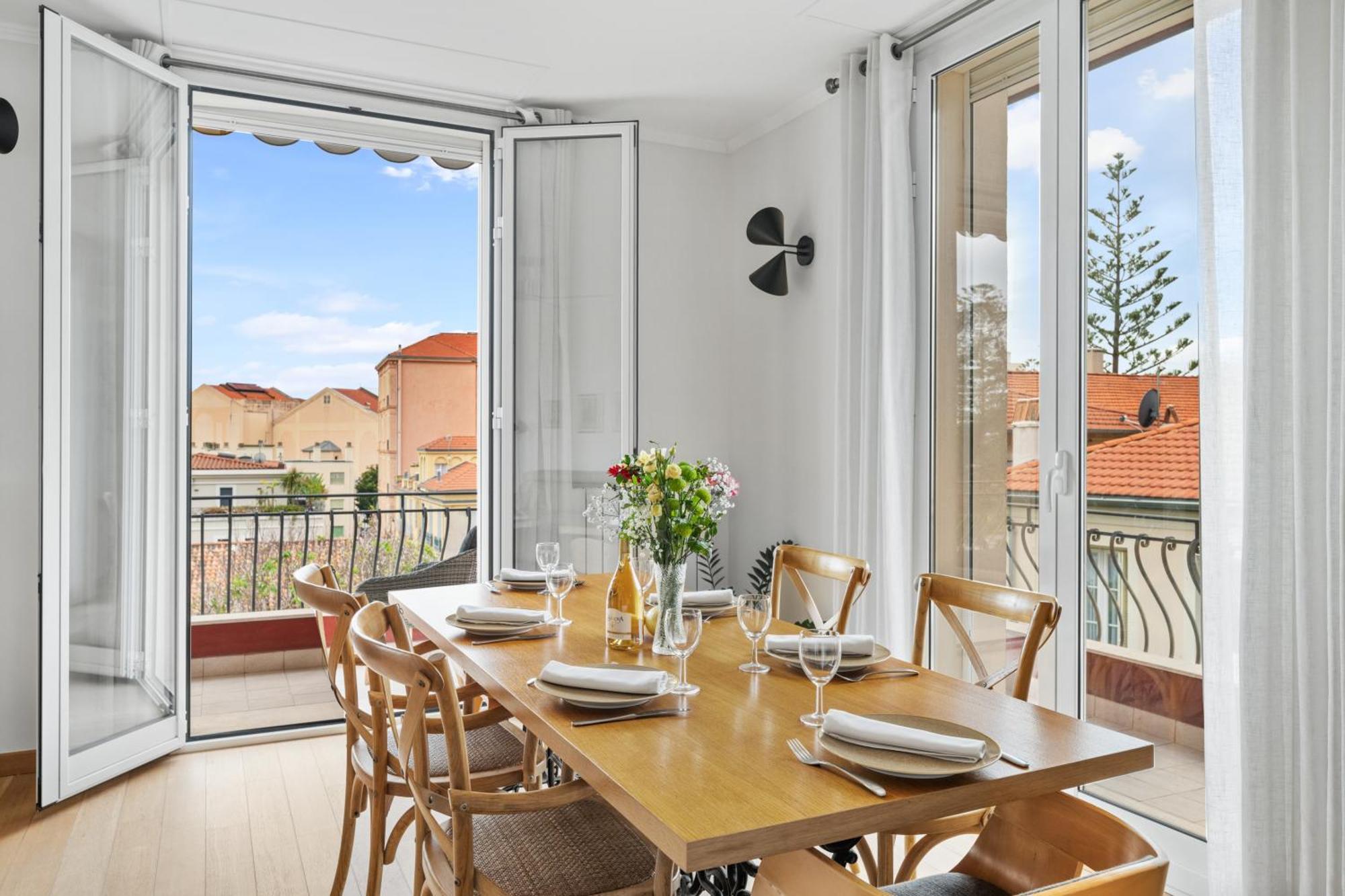 La Fabrique A Poupees - Chambres Et Appartements De Charme Au Coeur De Menton Eksteriør bilde